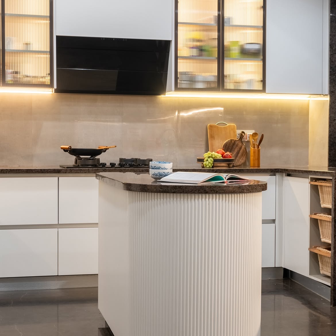 Interior Designers in Gurgaon 172 Modular Kitchen Design in Gurgaon by Lakkadworks