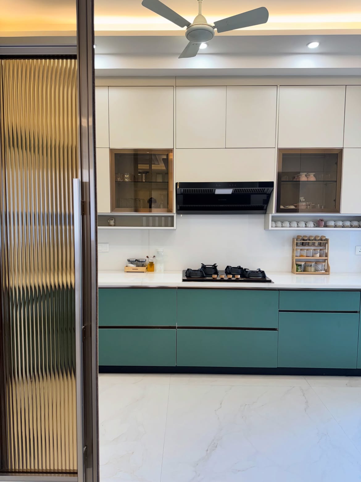 Interior Designers in Gurgaon 210 Modular Kitchen Design in Gurgaon by Lakkadworks