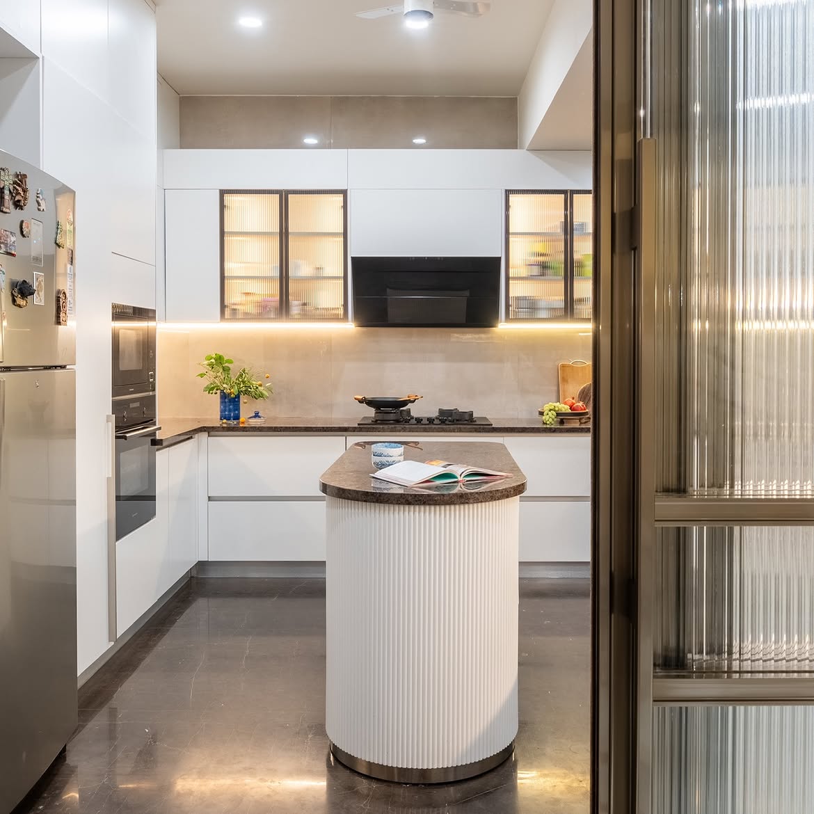 Interior Designers in Gurgaon 144 Modular Kitchen Design in Gurgaon by Lakkadworks