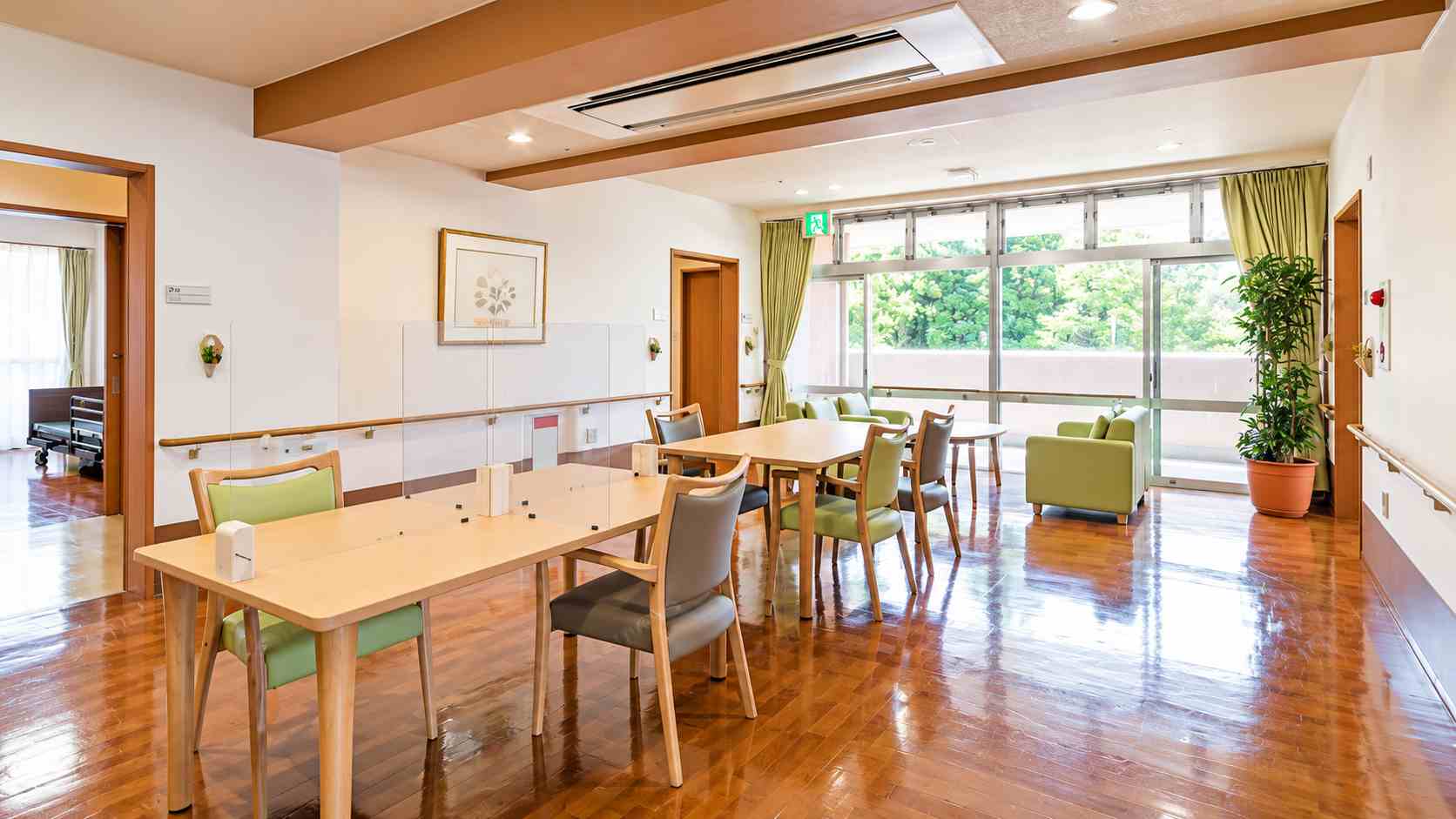 long living-dining hall